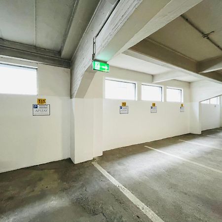 Apstay City Center Deluxe ǀ Free Parking ǀ Self Check-In Graz Kültér fotó